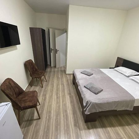 Hotel Estonia Two Kobuleti Bagian luar foto