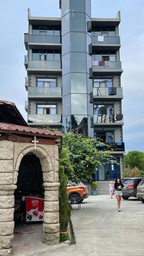 Hotel Estonia Two Kobuleti Bagian luar foto
