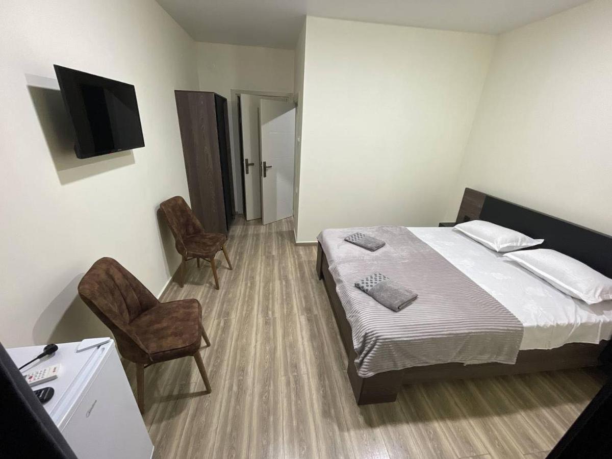 Hotel Estonia Two Kobuleti Bagian luar foto
