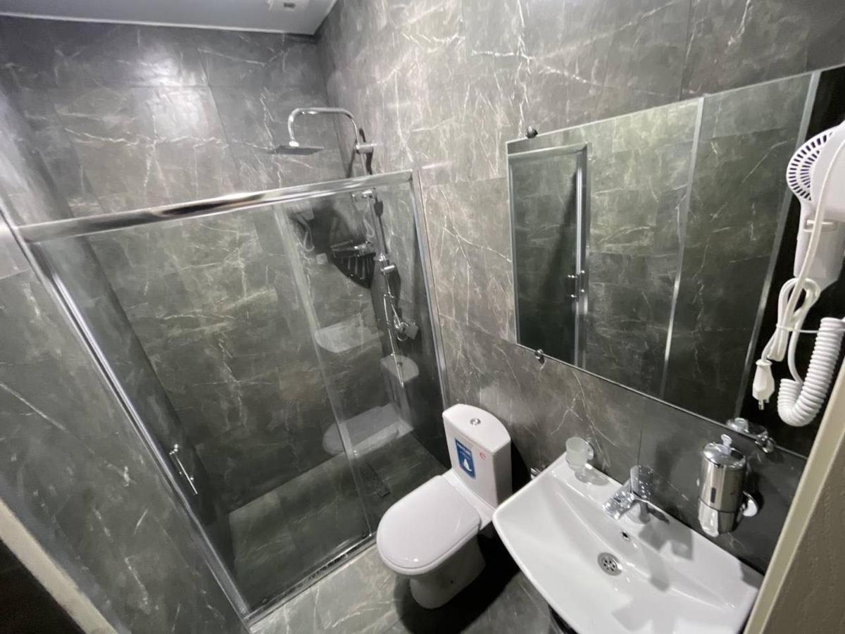 Hotel Estonia Two Kobuleti Bagian luar foto