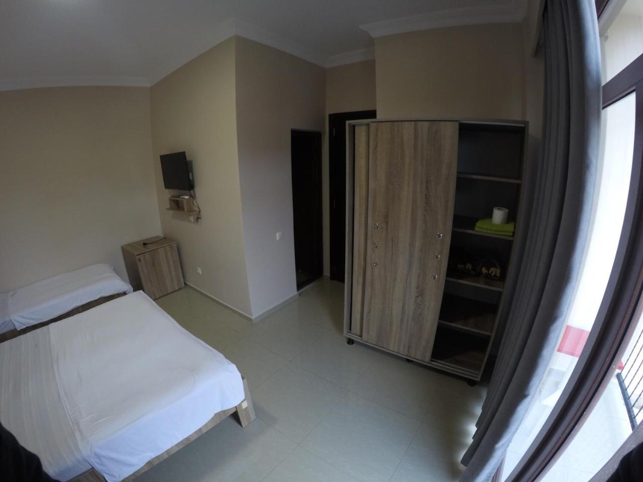 Hotel Estonia Two Kobuleti Bagian luar foto