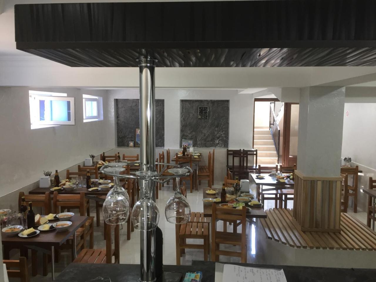 Hotel Estonia Two Kobuleti Bagian luar foto