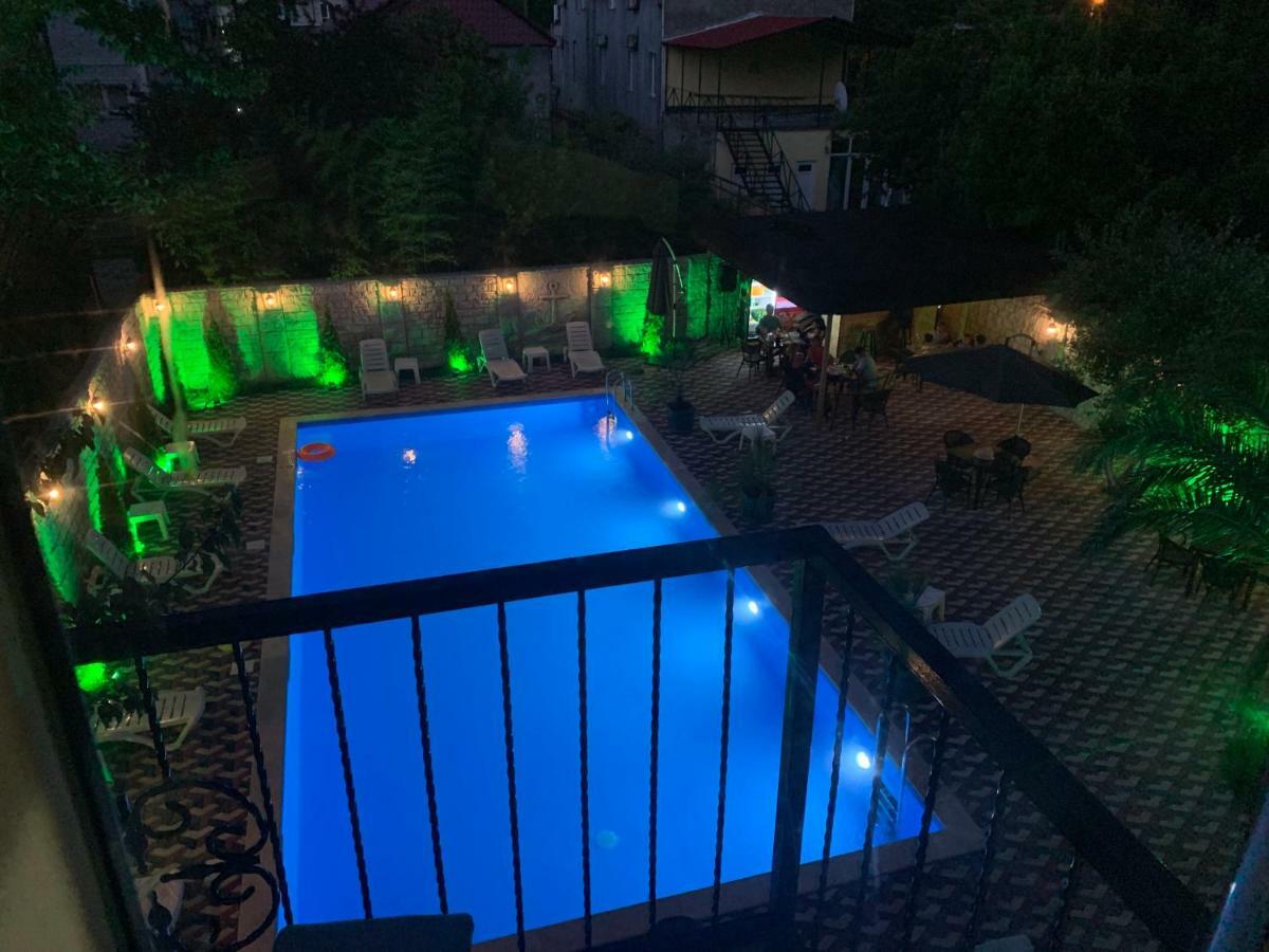 Hotel Estonia Two Kobuleti Bagian luar foto